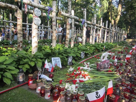 Step in Warsaw - City guide to Warsaw. The 74th anniversary of the Warsaw Uprising. The Powązki Military Cemetery. The war graves of the young soldiers: boys and girls. Warsaw, 01.08.2018.